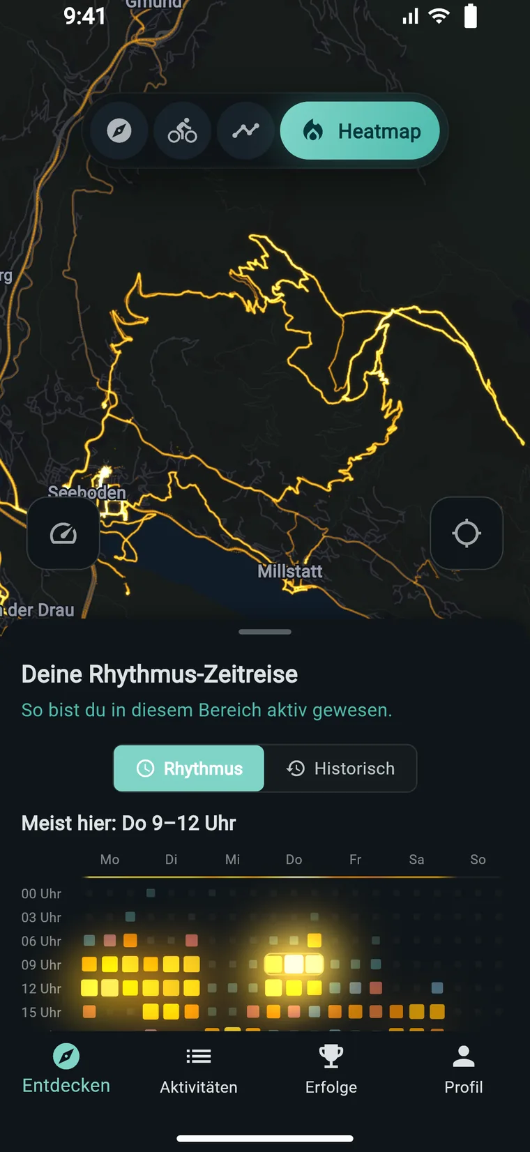 Lifetime-Heatmap in Experioo: Jeder Weg, den du gegangen bist, leuchtet &uuml;ber der Region, darunter zeigt die Rhythmus-Zeitreise, wann du unterwegs warst.